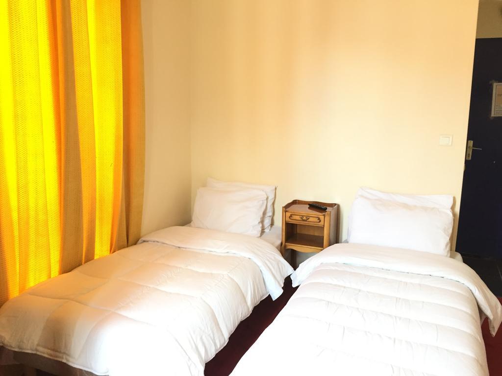 Triple Room,197543419:JPEG